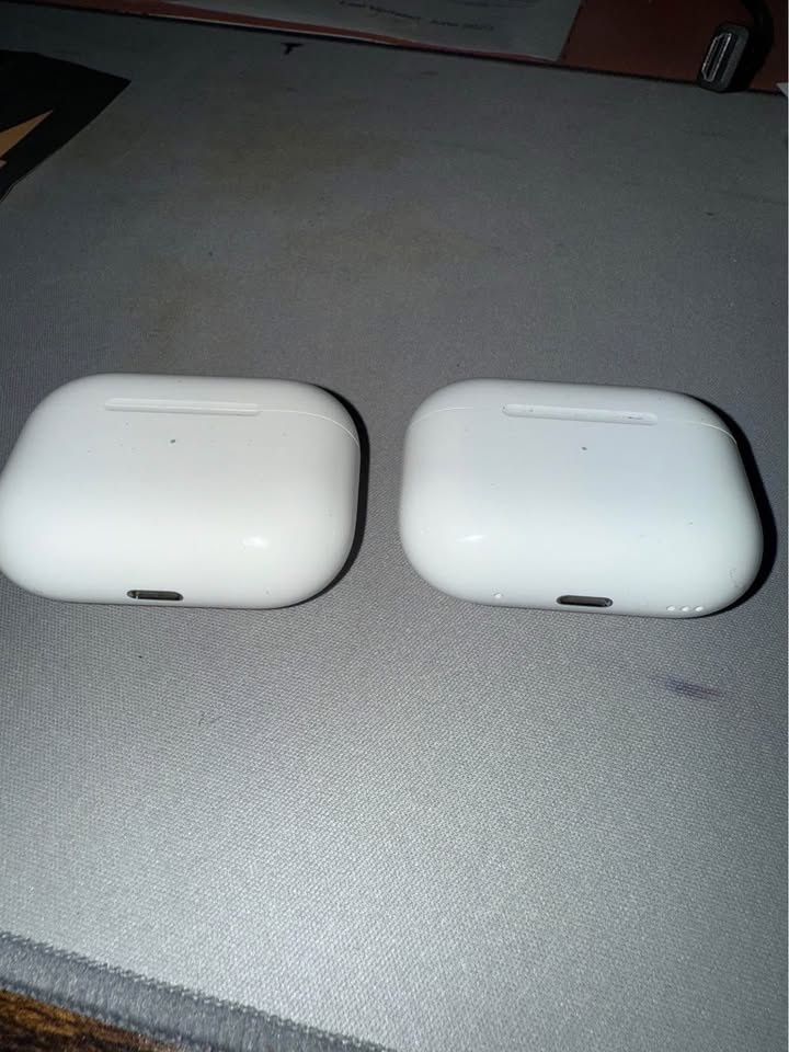 AirPods Pro + AirPods Pro 2 (lightning charging case)(Used) - photo 2