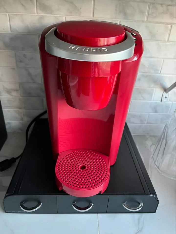 Keurig K-Compact Coffee Brewer, Pod Organizer, Coffee Set image indicator(2)