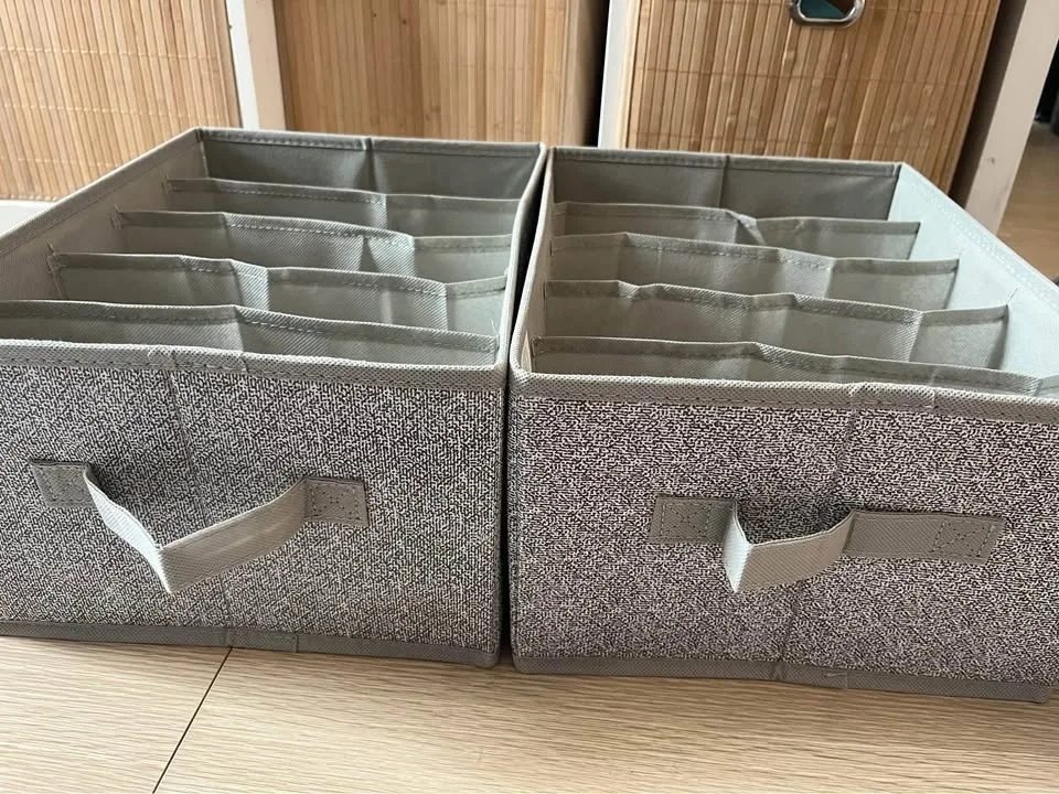 3 storage bins and 2 closet organizers, storage box image indicator(6)