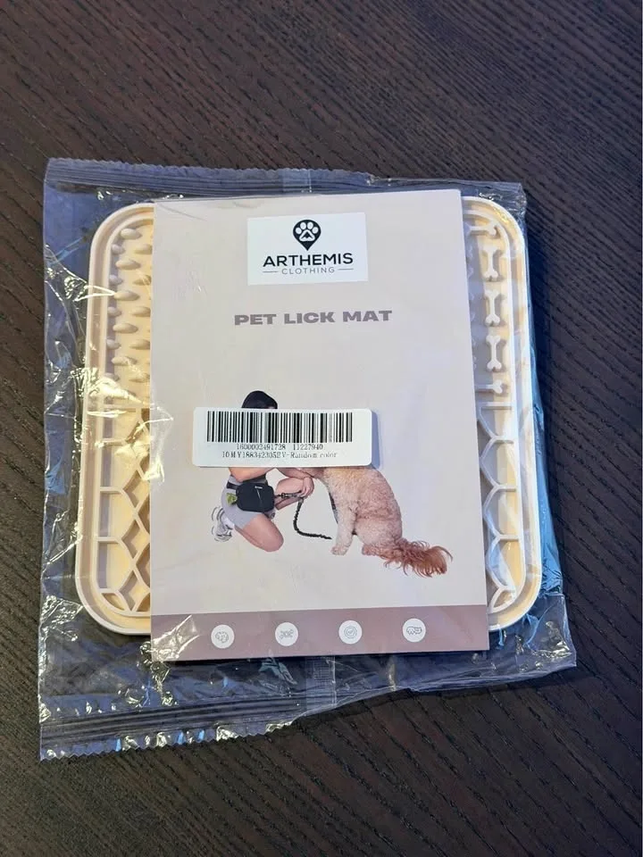 Dog lick mat - beige