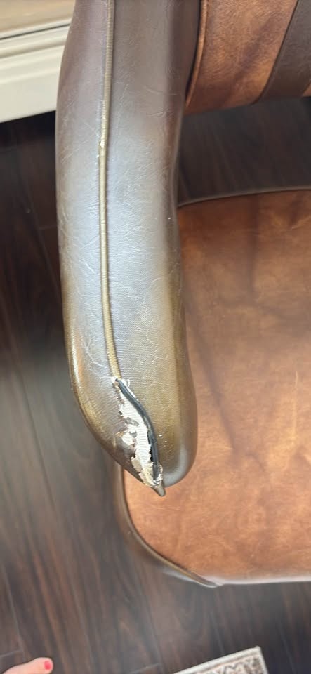 MCM tall swivel chair - photo 5