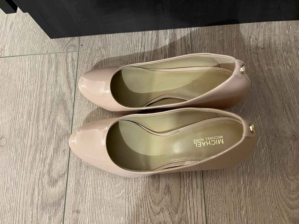 Michael Kors Heels - photo 2