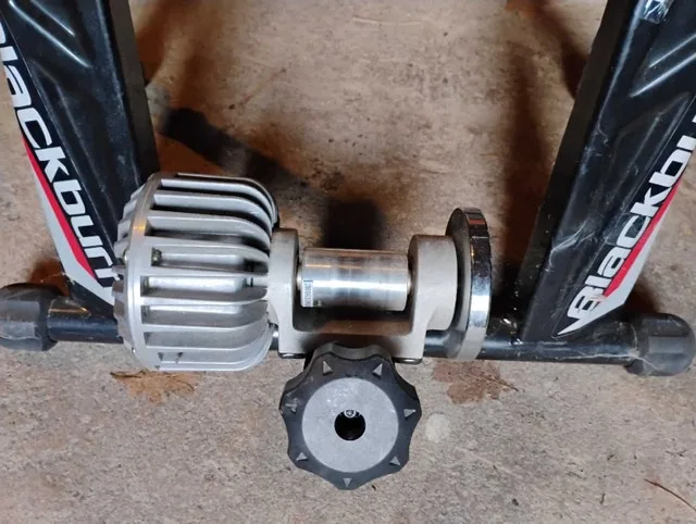 Blackburn Tech Fluid Trainer image indicator(3)