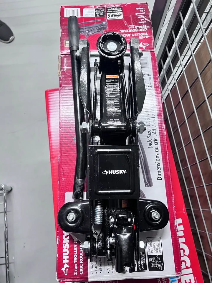 Husky 2 Ton Trolley Jack image indicator(2)