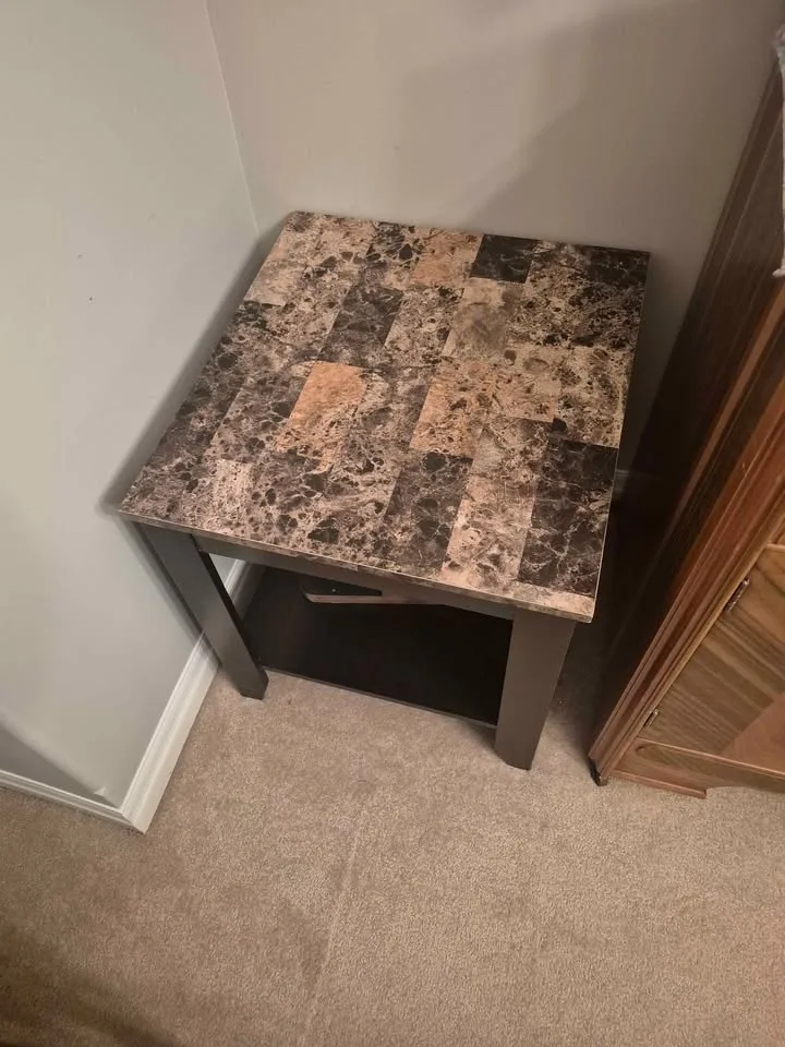 Matching TV stand, coffee table and end tables image indicator(6)