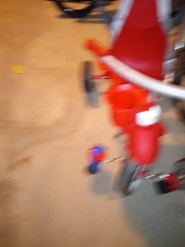 Radio Flyer Tricycle image indicator(2)