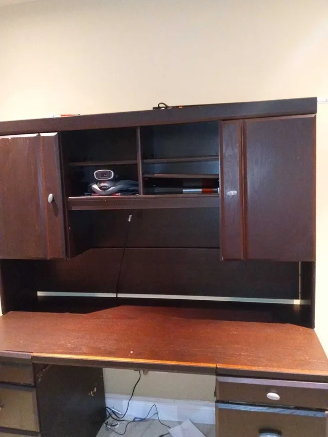 Desk with Hutch
