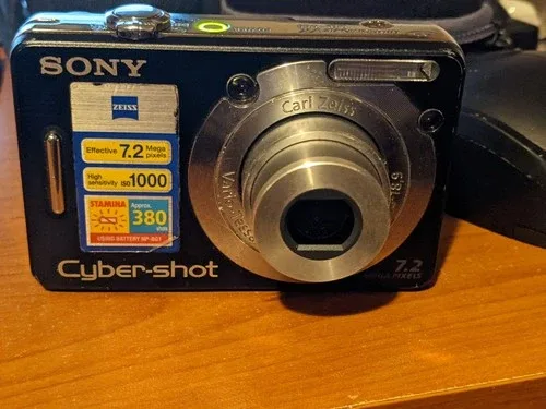 Sony DSC-W55 Digital Camera w/ Battery, Charger & Case