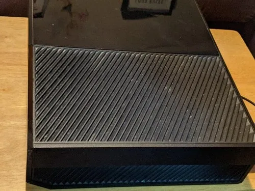 Xbox One FOR PARTS, DISC DRIVE NOT GOOD image indicator(3)