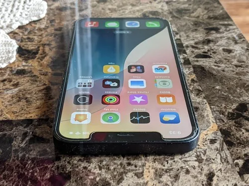 Apple iPhone 12 - 64 GB - Black & Slate (Unlocked) (CA) image indicator(7)