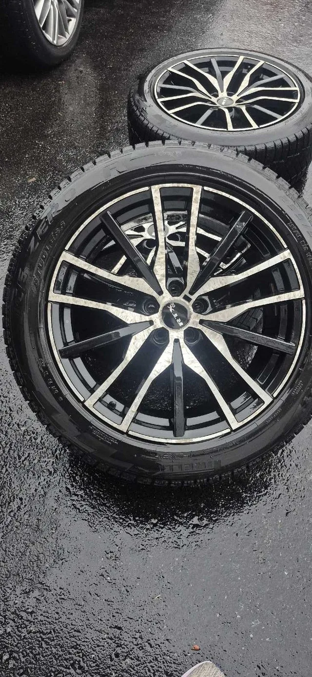 Pirelli 255/50 R20 snow tires RTX 20" Alloy Rims