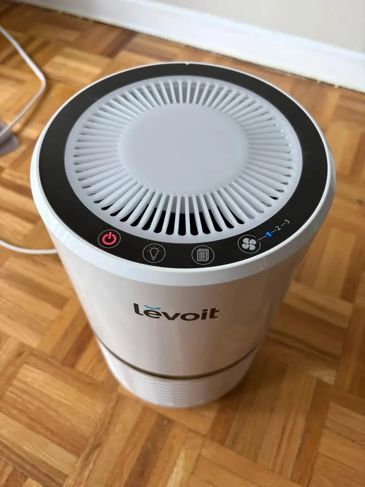 Levoit Air Purifier - Must Go ASAP image indicator(2)