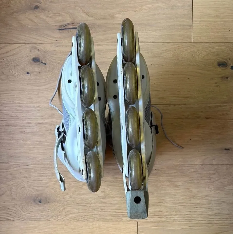 Roadie In-Line Rollerblades image indicator(7)