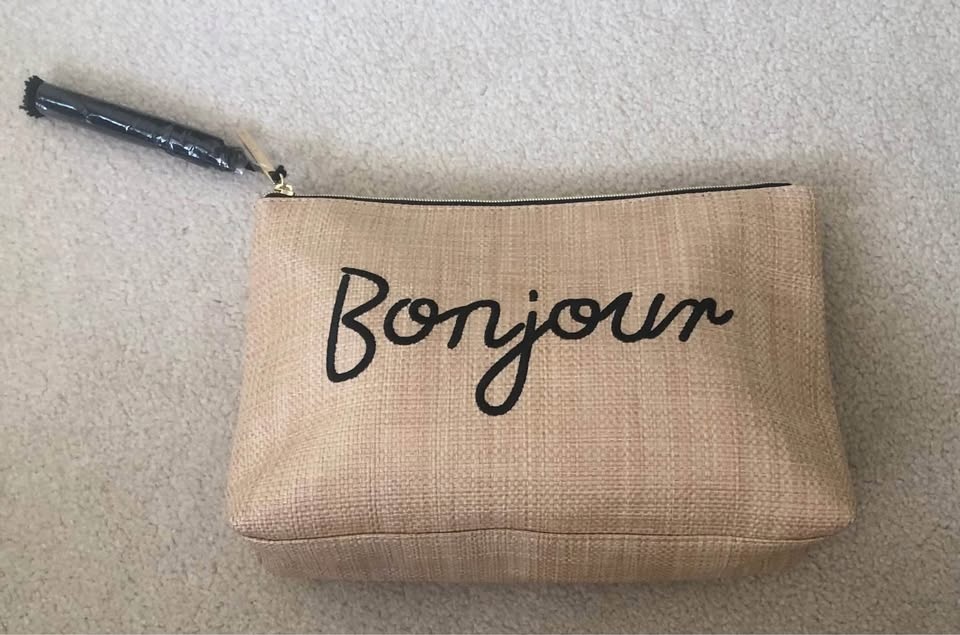 Free Lancôme Eye Makeup Remover With Lancôme Bonjour Case - photo 2