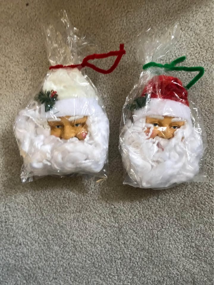 Two Santa Face Decorations - photo 2