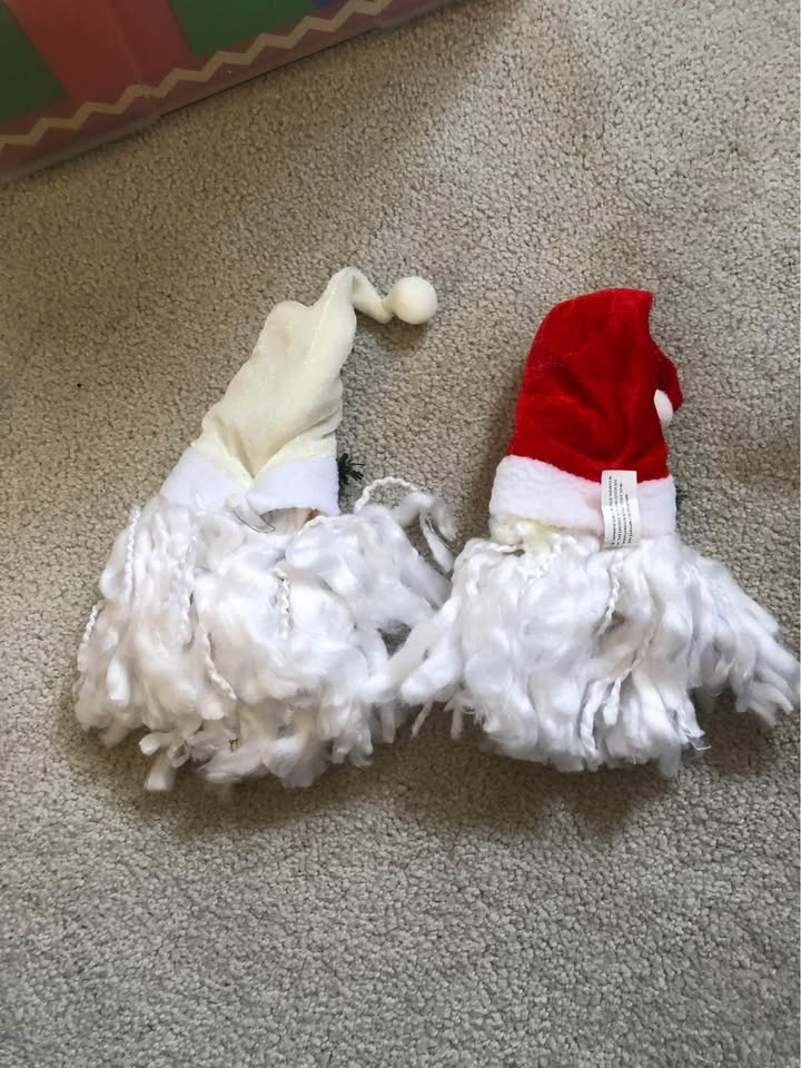 Two Santa Face Decorations - photo 3