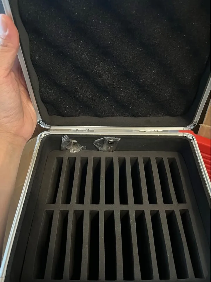 20-Bay 2.5in Storage Box with Security Lock image indicator(3)