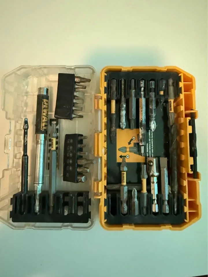Dewalt Drill Bit Set Mixed image indicator(2)
