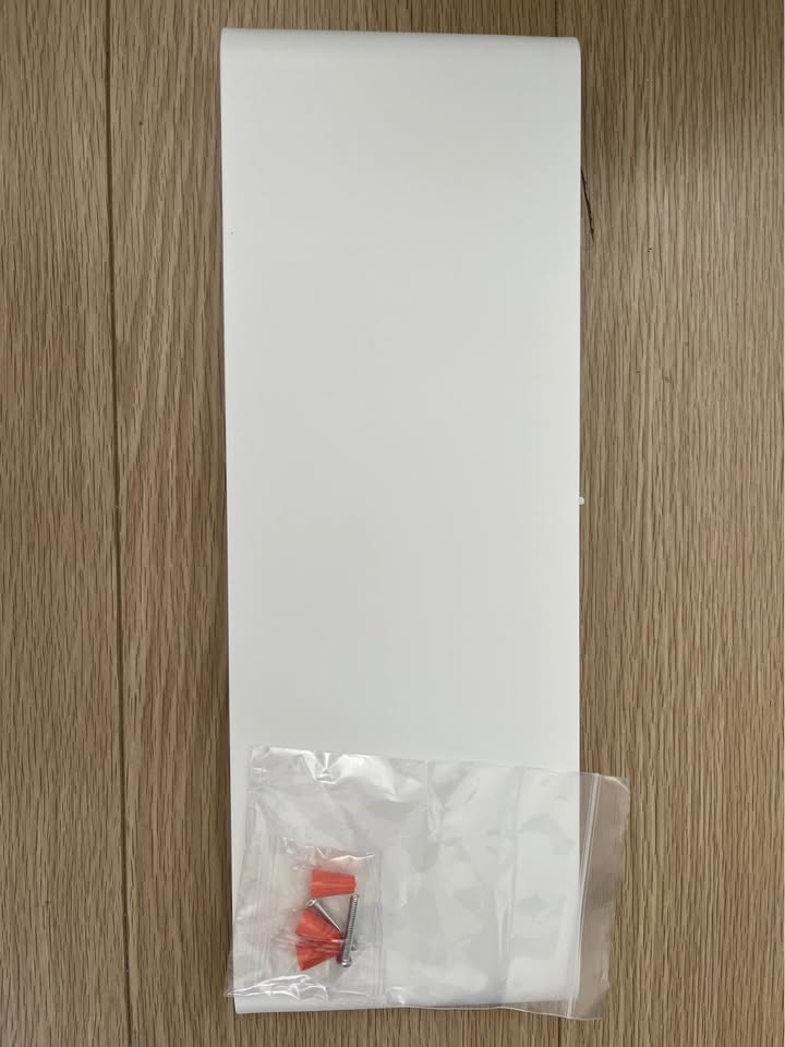 15.75in Matte White Modern LED Vanity Light - photo 4