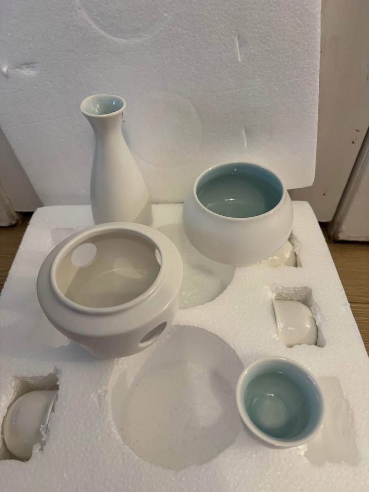 White Ceramic Sake Set with Warmer Pot, Gift Set - photo 4