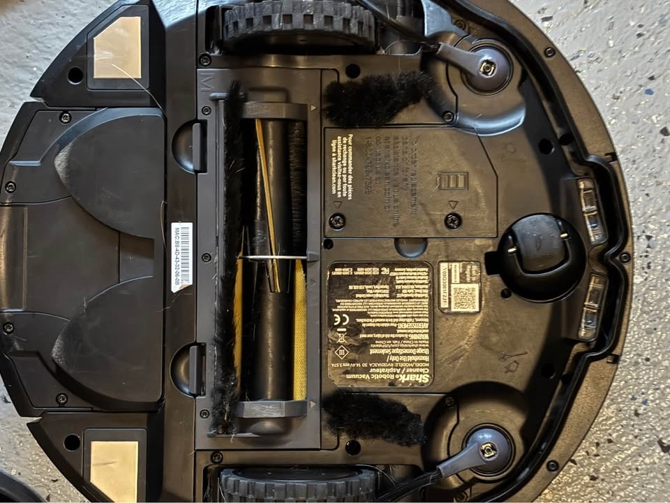 Shark robot Vacuum Cleaner - photo 2