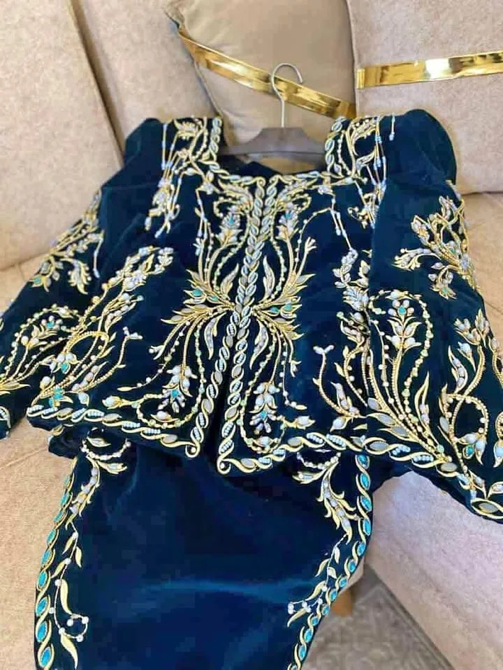 Karakou Bleu Pétrole Vente ou Location