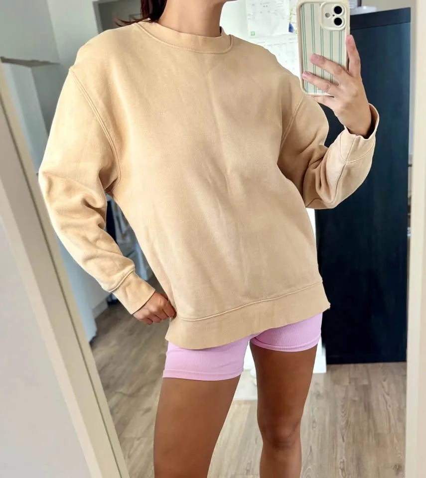 Bunch of Women’s Clothes image indicator(6)