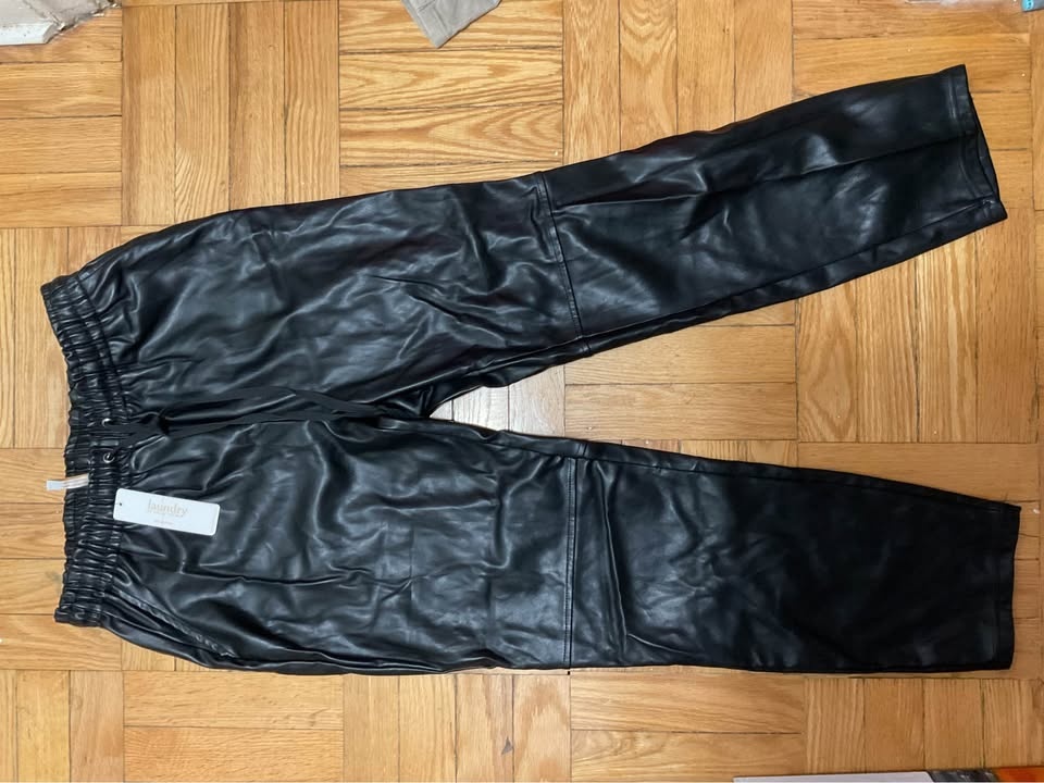 Pleather pants brand new - photo 2