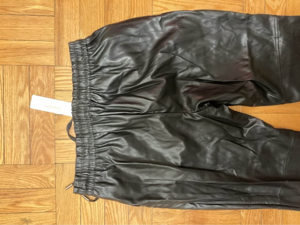 Pleather pants brand new - photo 3