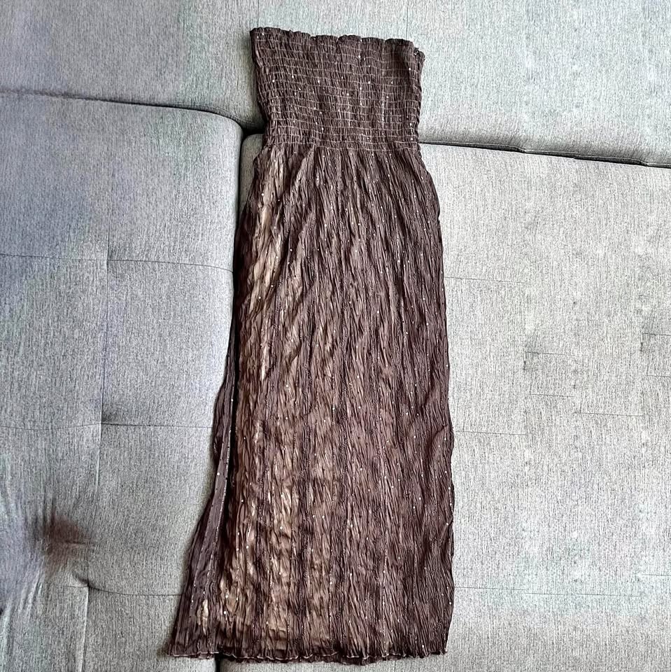 BROWN SMOCKED TUBE MAXI DRESS WITH SEQUIN DETAILS