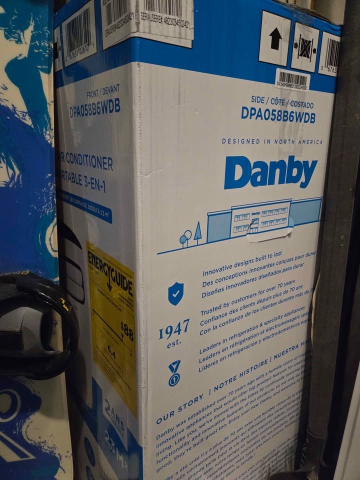 Danby AC unit - photo 3