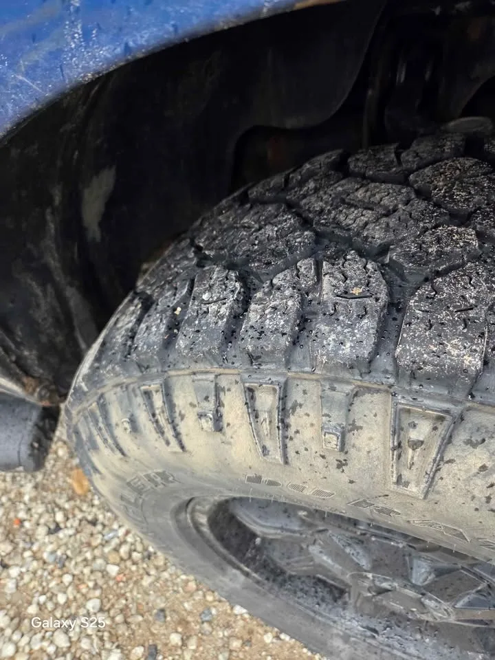 Rims and tires off of ford f150 6 lug image indicator(5)