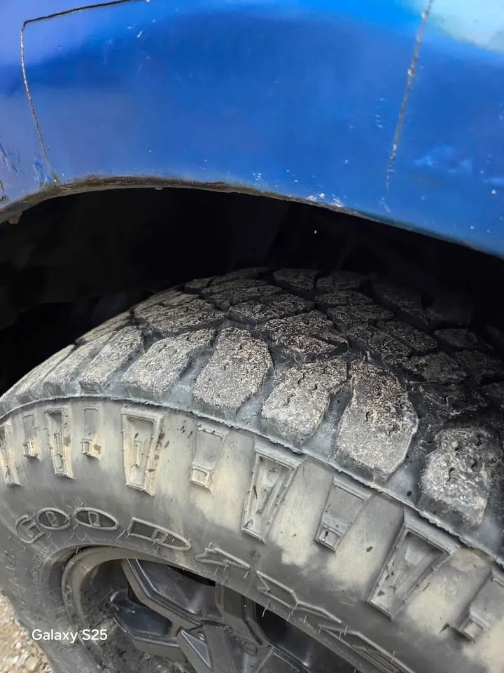 Rims and tires off of ford f150 6 lug image indicator(7)