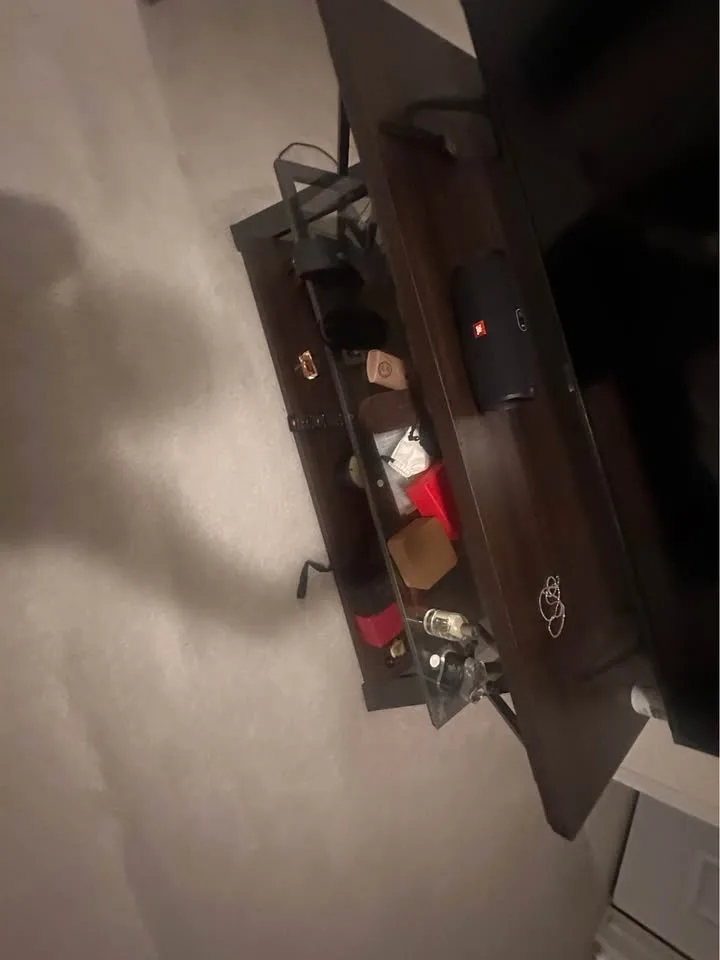 Tv stand/ productive use. (SALE✅) image indicator(2)