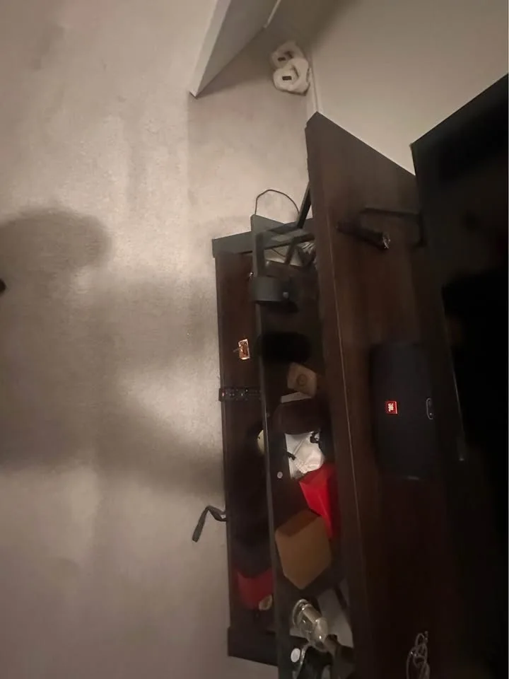 Tv stand/ productive use. (SALE✅) image indicator(3)