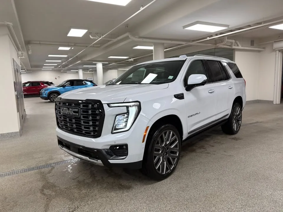 2026 GMC Yukon Denali Ultimate 3.0L Diesel image indicator(3)