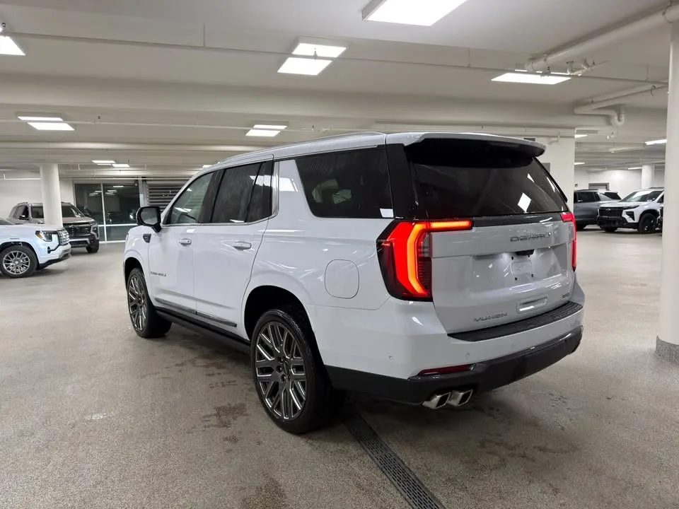2026 GMC Yukon Denali Ultimate 3.0L Diesel image indicator(4)
