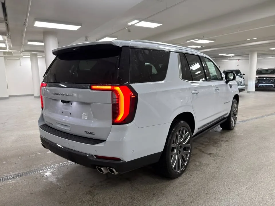 2026 GMC Yukon Denali Ultimate 3.0L Diesel image indicator(5)