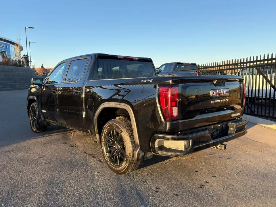 2023 GMC sierra 1500 image indicator(4)