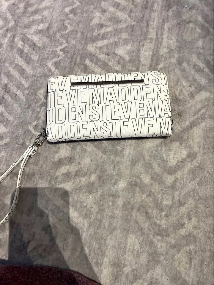 Steve Madden Logo Wristlet Wallet