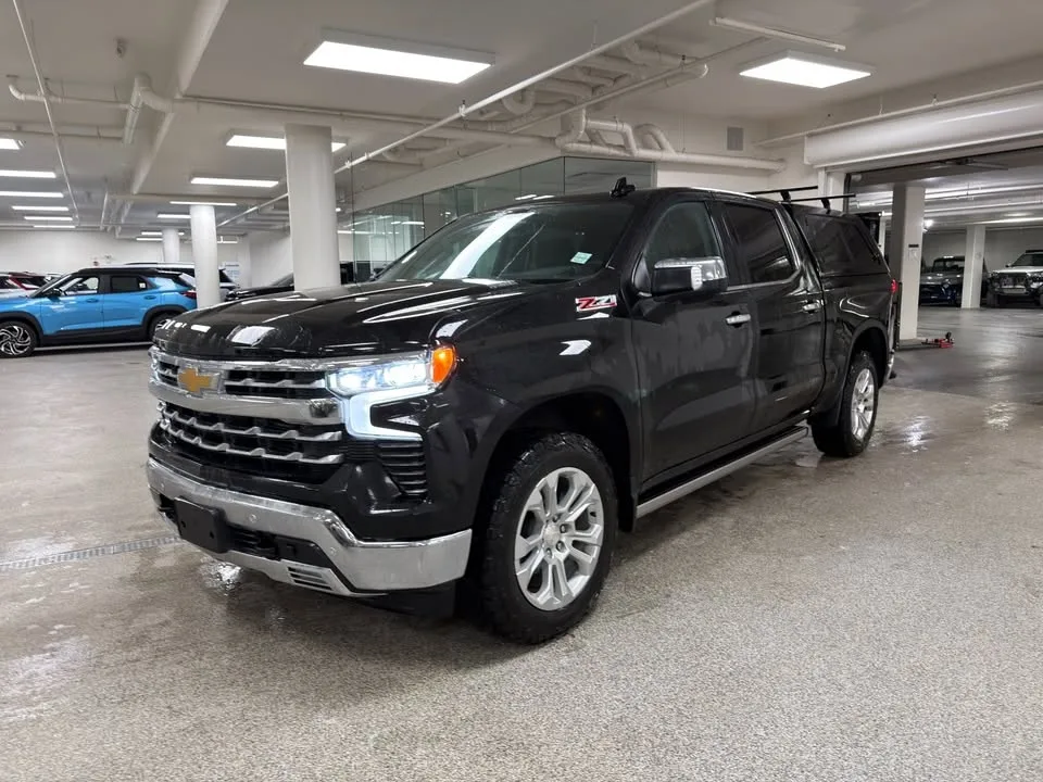2023 Chevrolet Silverado 1500 image indicator(3)