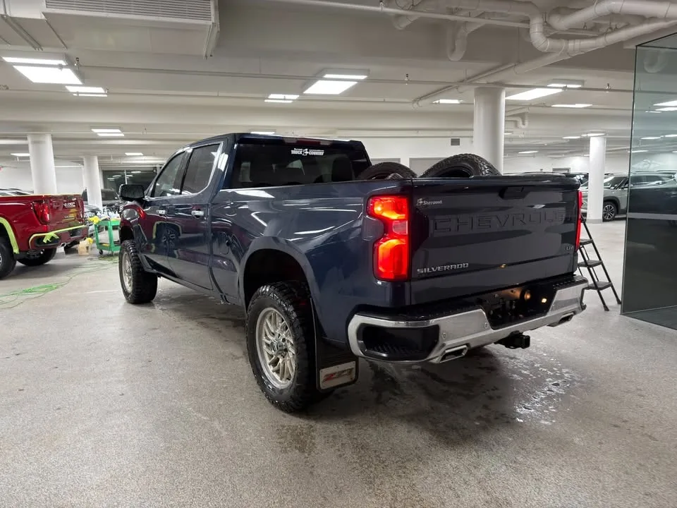 2020 Chevrolet Silverado 1500 image indicator(4)