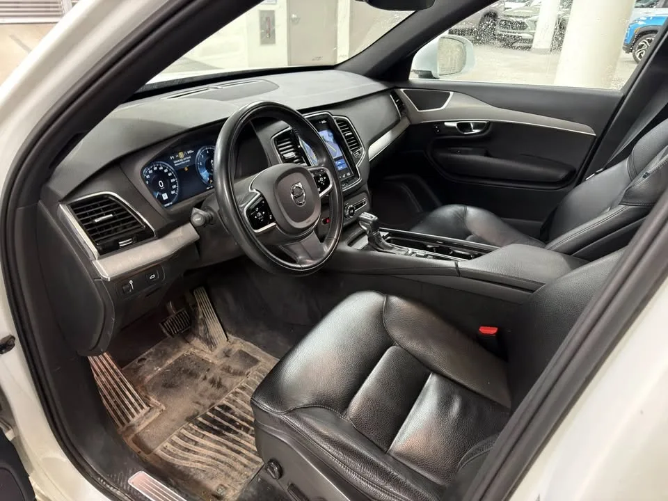 2020 Volvo XC90 image indicator(6)