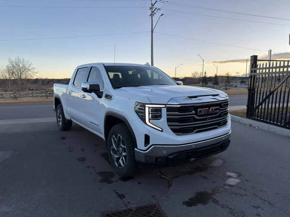2024 GMC sierra 1500 image indicator(2)