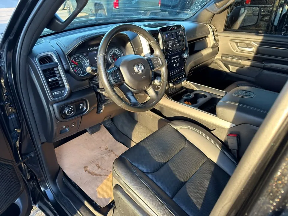 2020 Ram 1500 Sport image indicator(8)