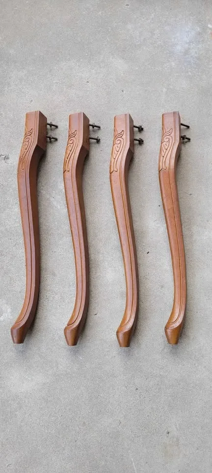 WOODEN DINING ROOM TABLE image indicator(2)