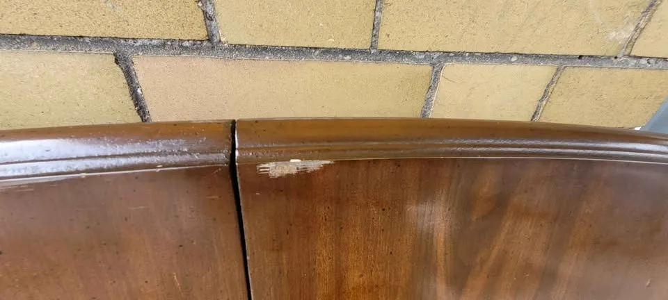 WOODEN DINING ROOM TABLE image indicator(4)