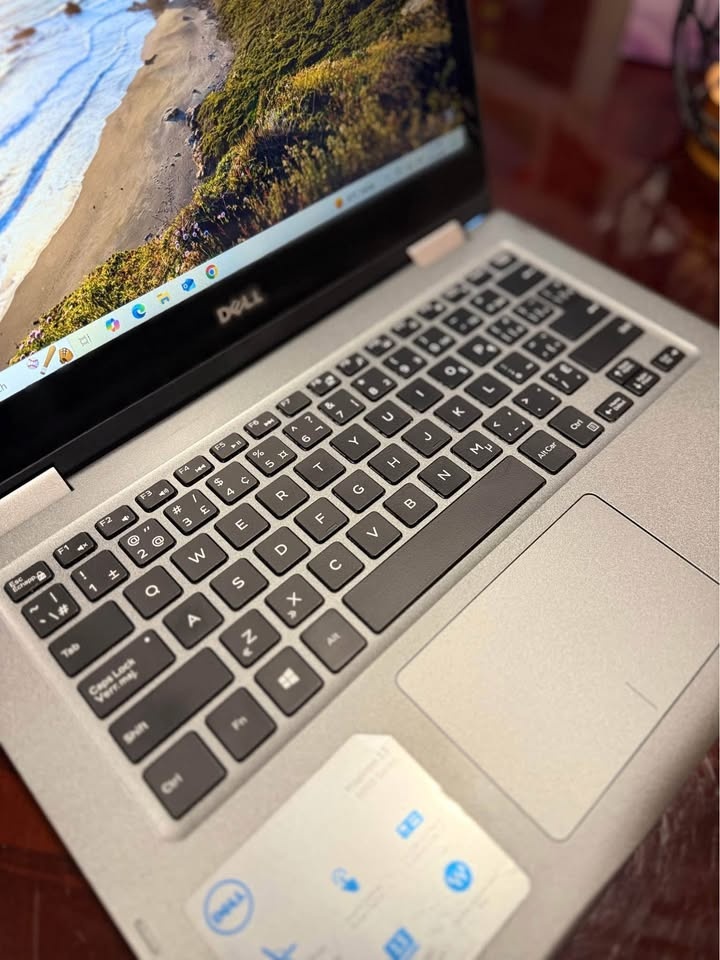 Dell Inspiron 5379 – Touchscreen Laptop - photo 2