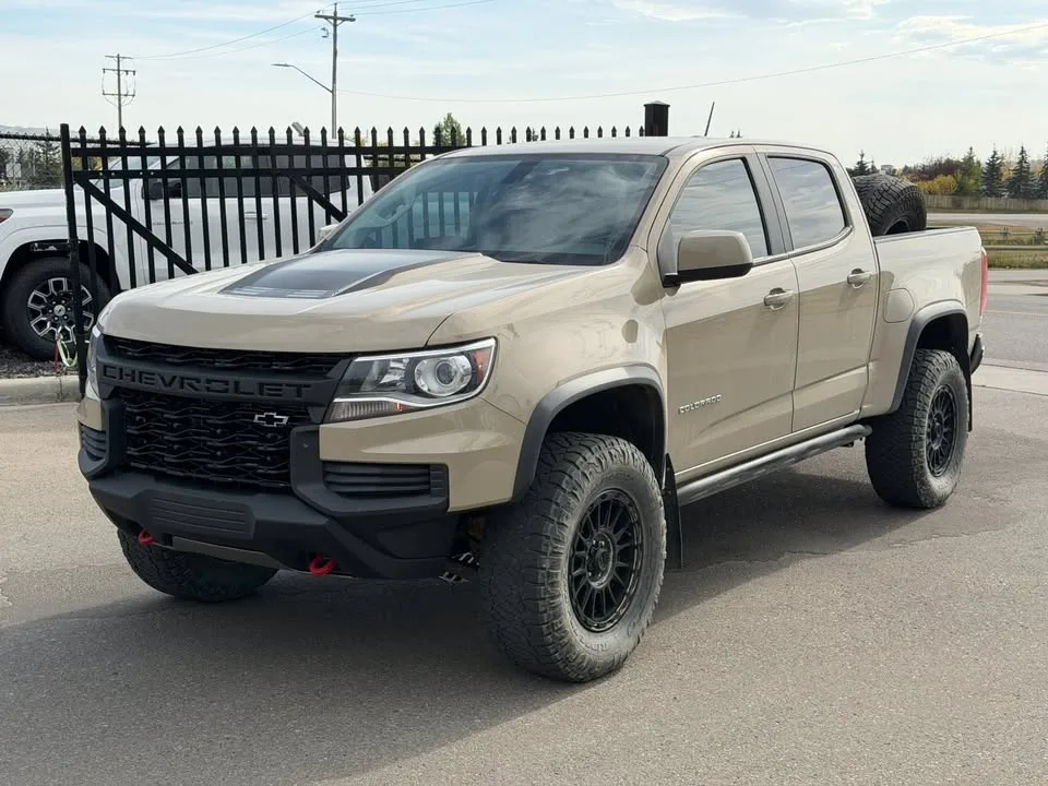 2022 Chevrolet Colorado ZR2 V6 image indicator(3)