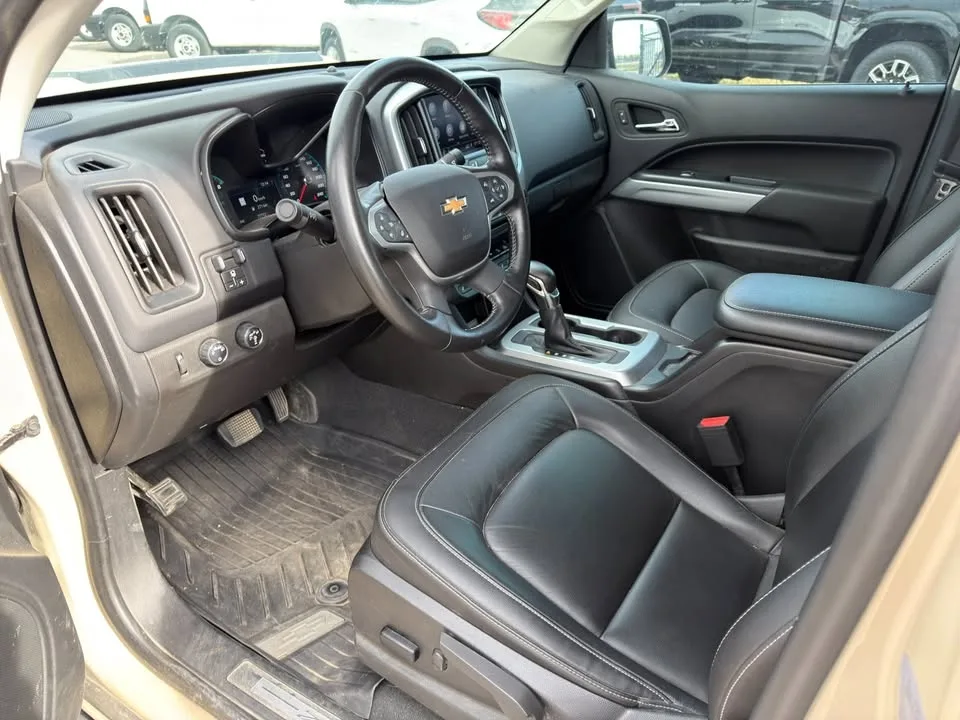 2022 Chevrolet Colorado ZR2 V6 image indicator(9)